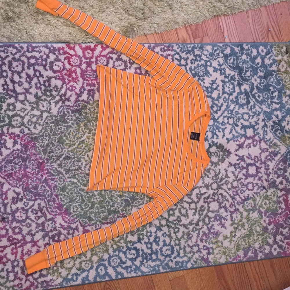Moron striped orange top cropped.